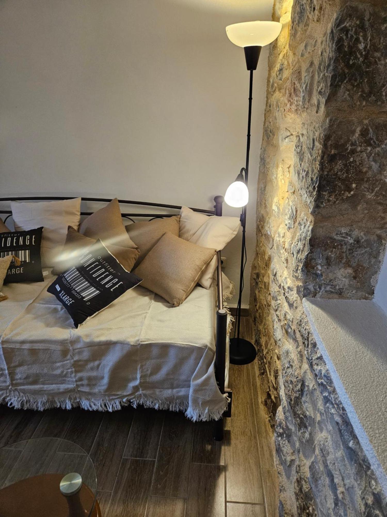 דירות Álika Kamares Stone House 1 מראה חיצוני תמונה